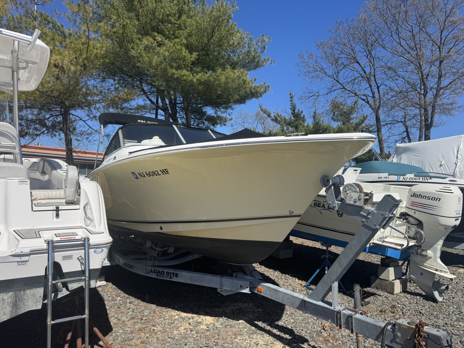 23ft Sea Hunt Yacht For Sale