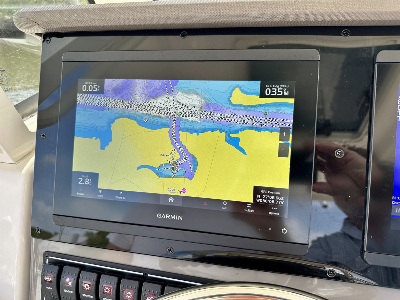 PURSUIT 28 S288 - Helm