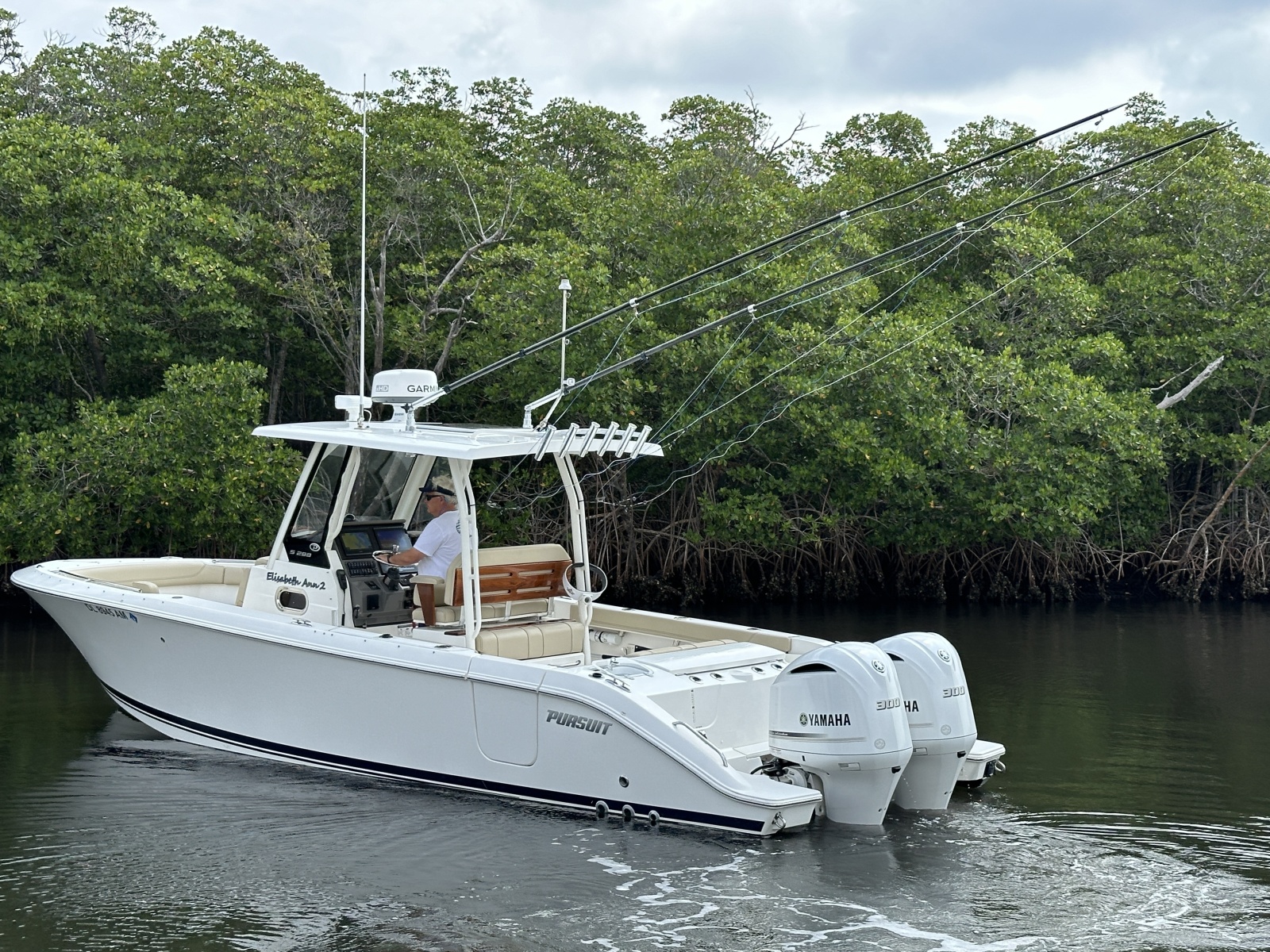 PURSUIT 28 S288 - Exterior