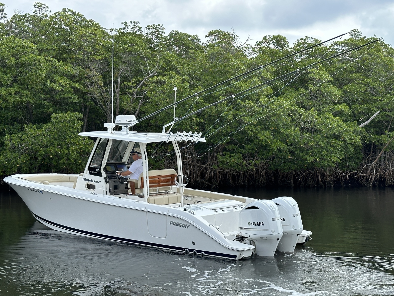 PURSUIT 28 S288 - Exterior