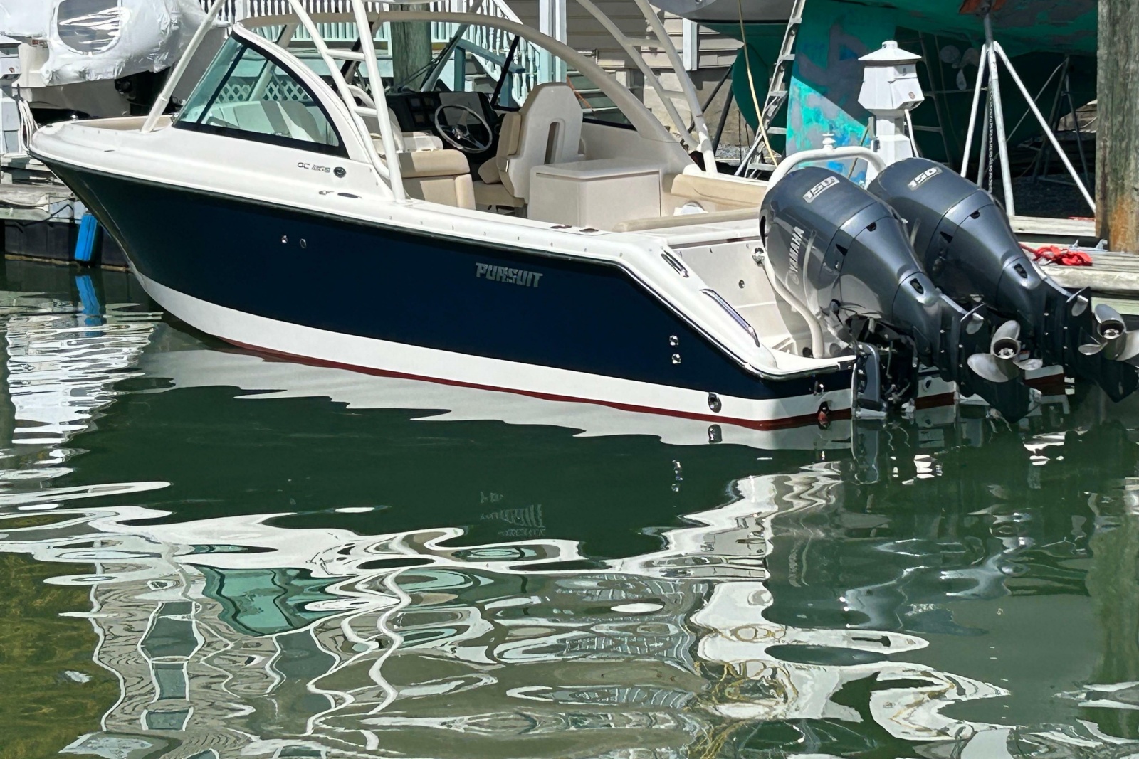 26' 2016 Pursuit DC 265 Dual Console