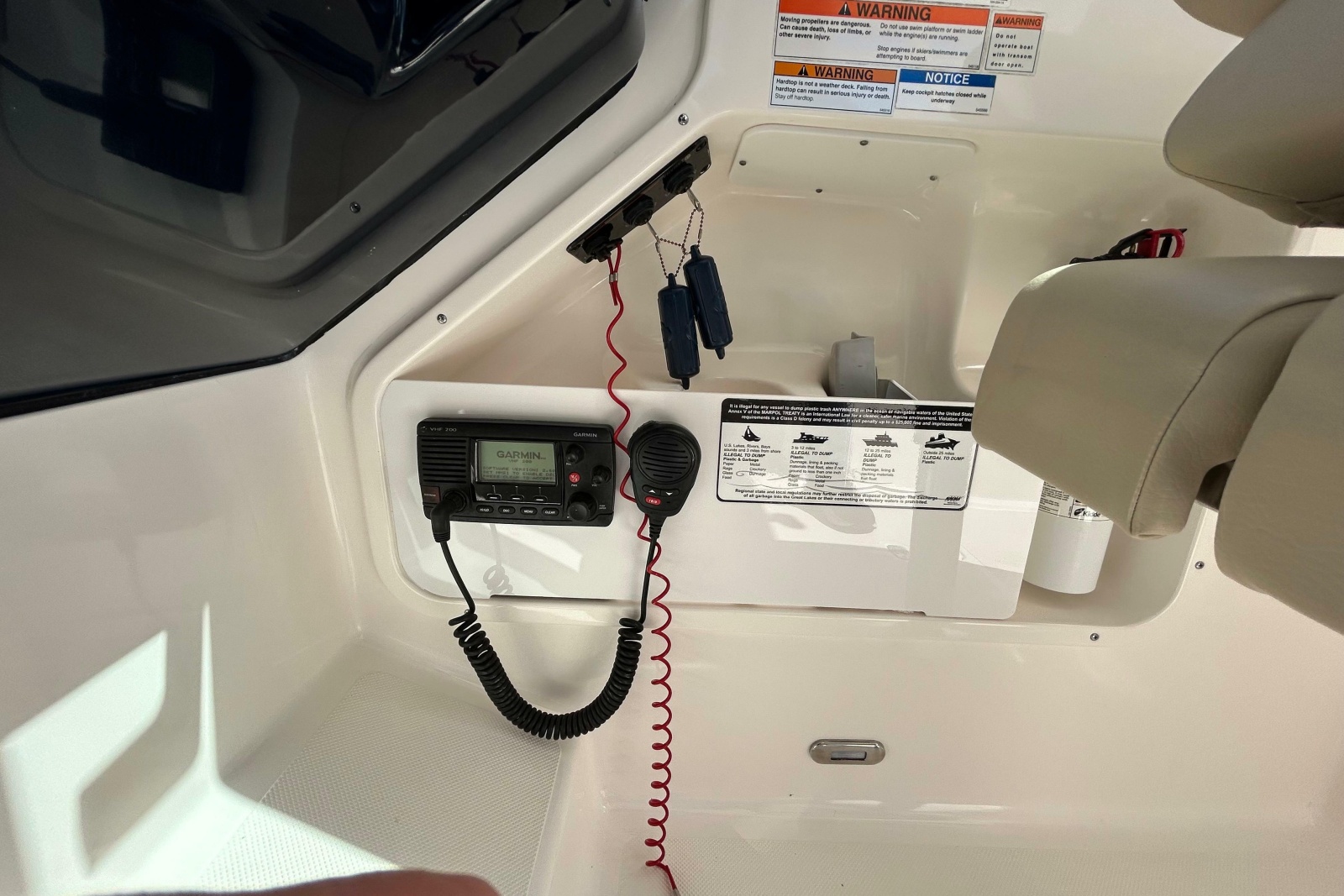 26' 2016 Pursuit DC 265 Dual Console