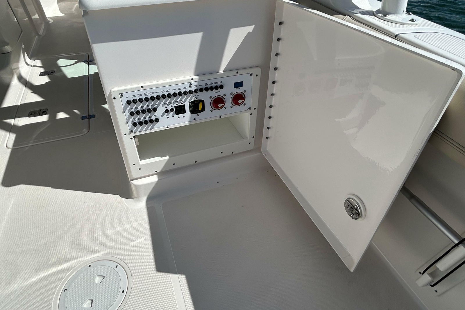 26' 2016 Pursuit DC 265 Dual Console