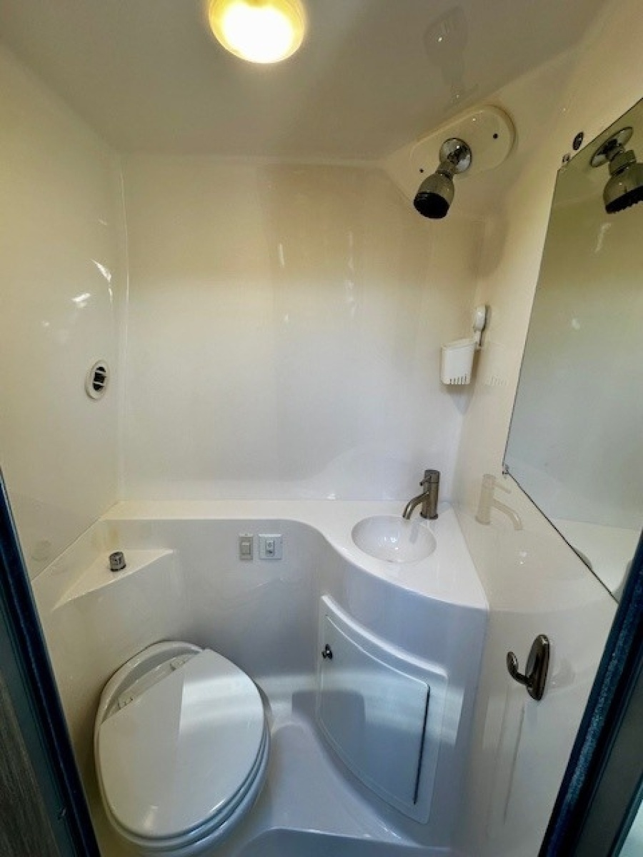 26ft Regal Yacht For Sale