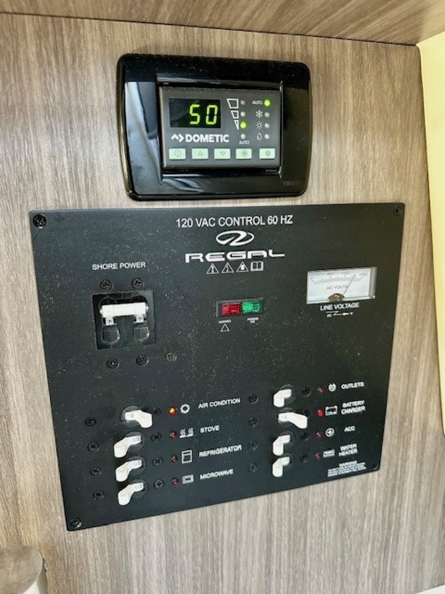 26ft Regal Yacht For Sale