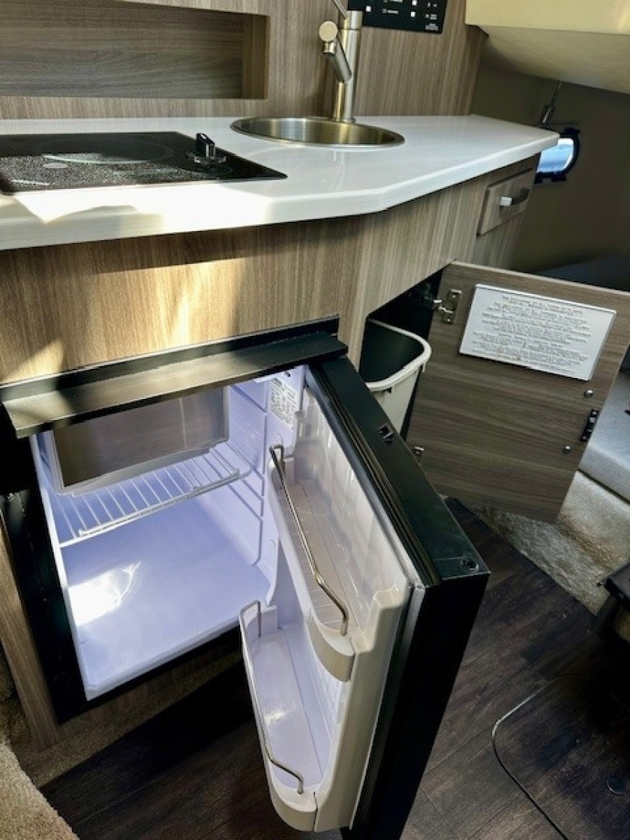 26ft Regal Yacht For Sale