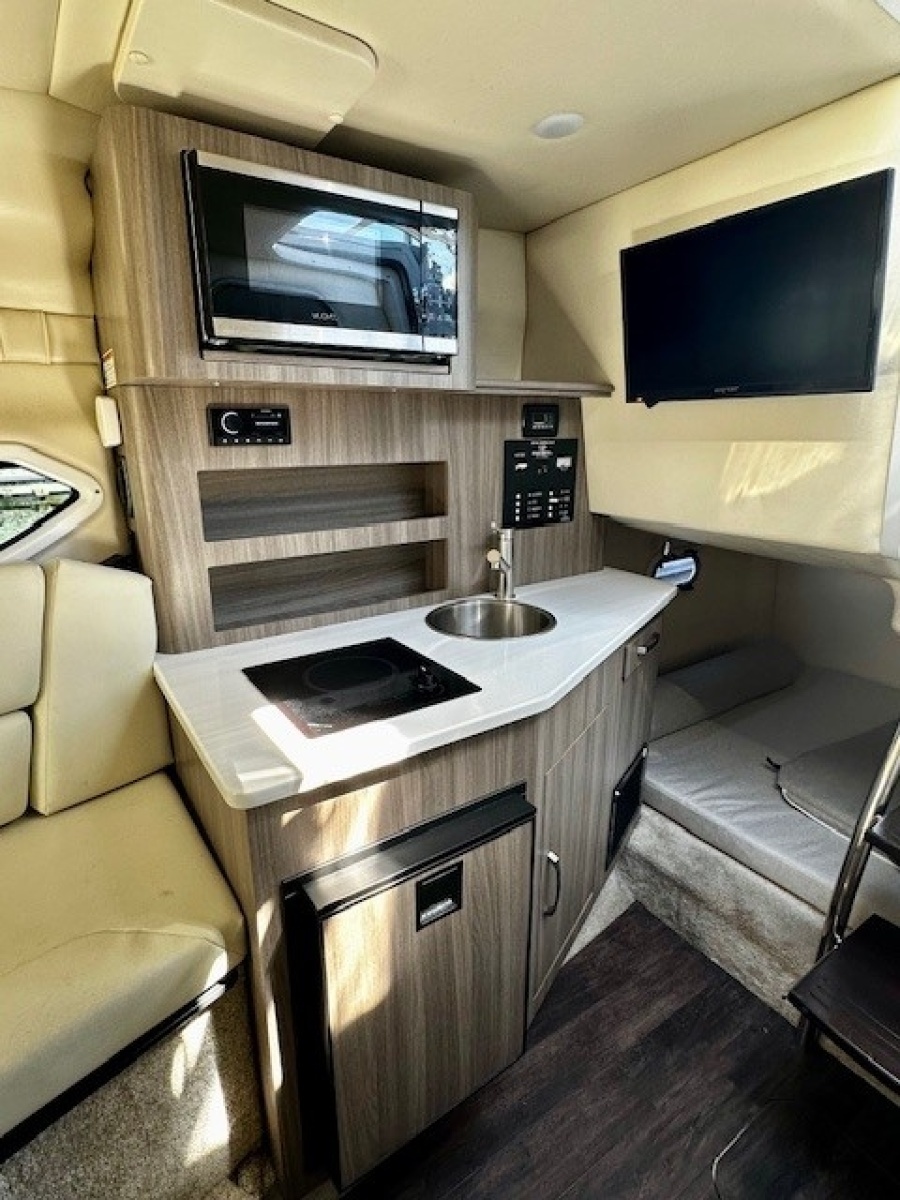 26ft Regal Yacht For Sale