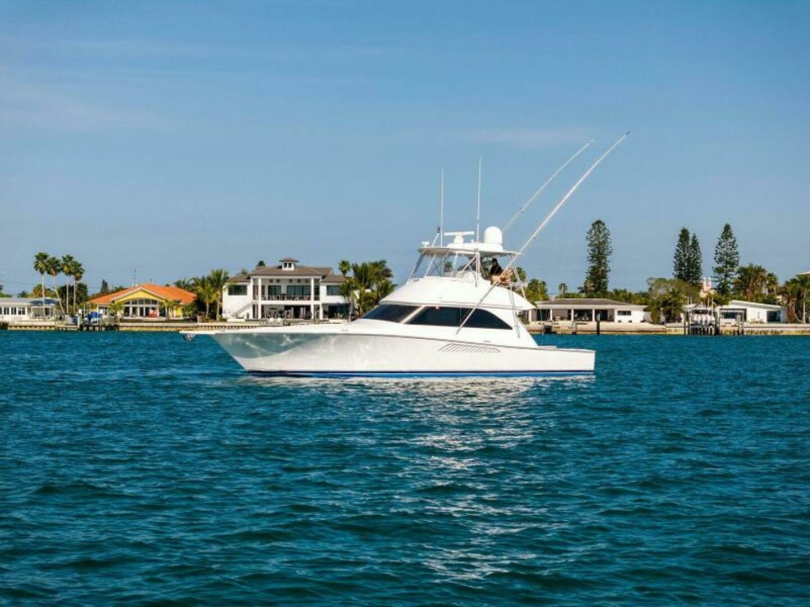 48' 2003 Viking 48 Convertible