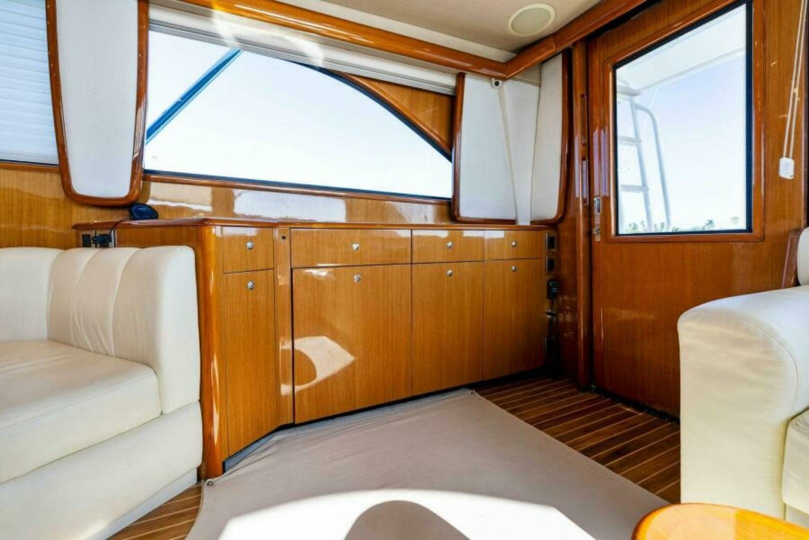 48' 2003 Viking 48 Convertible