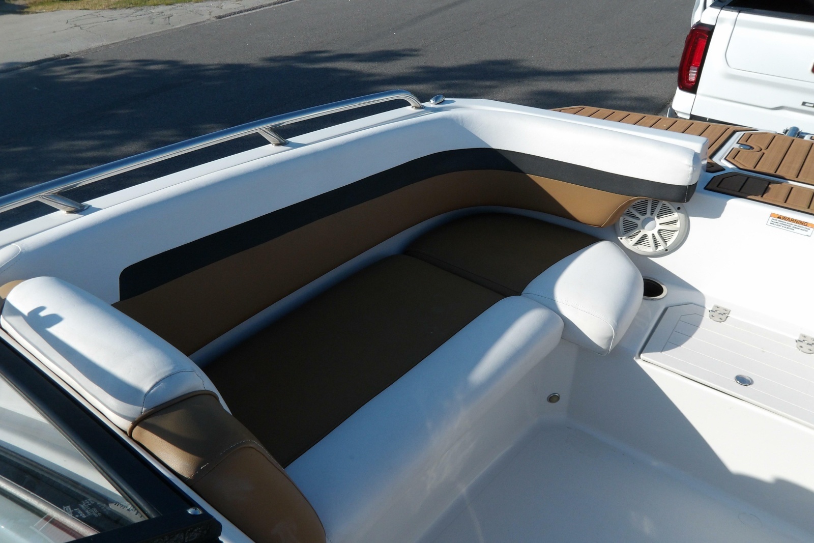 19ft Starcraft Yacht For Sale