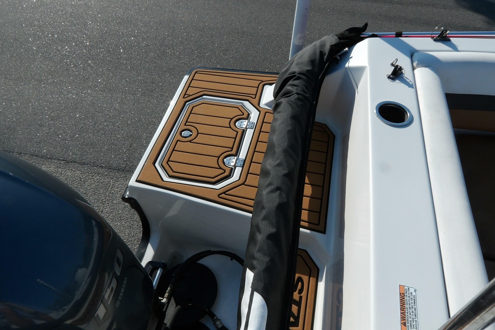 19ft Starcraft Yacht For Sale