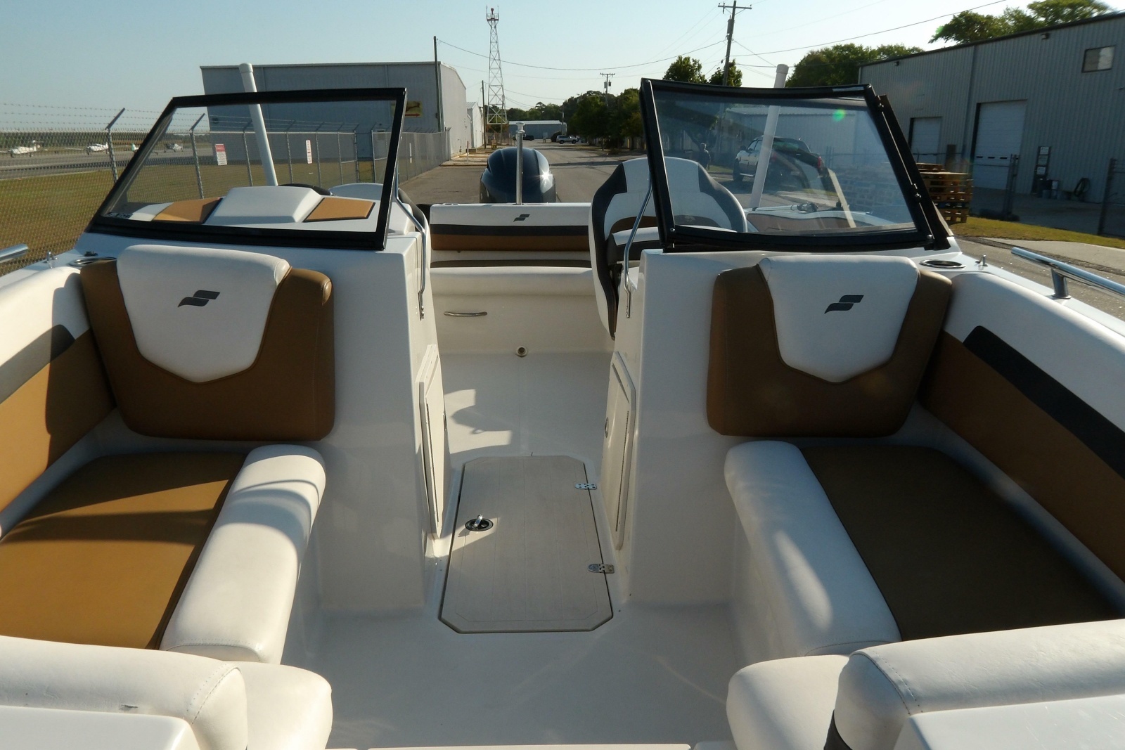 19ft Starcraft Yacht For Sale