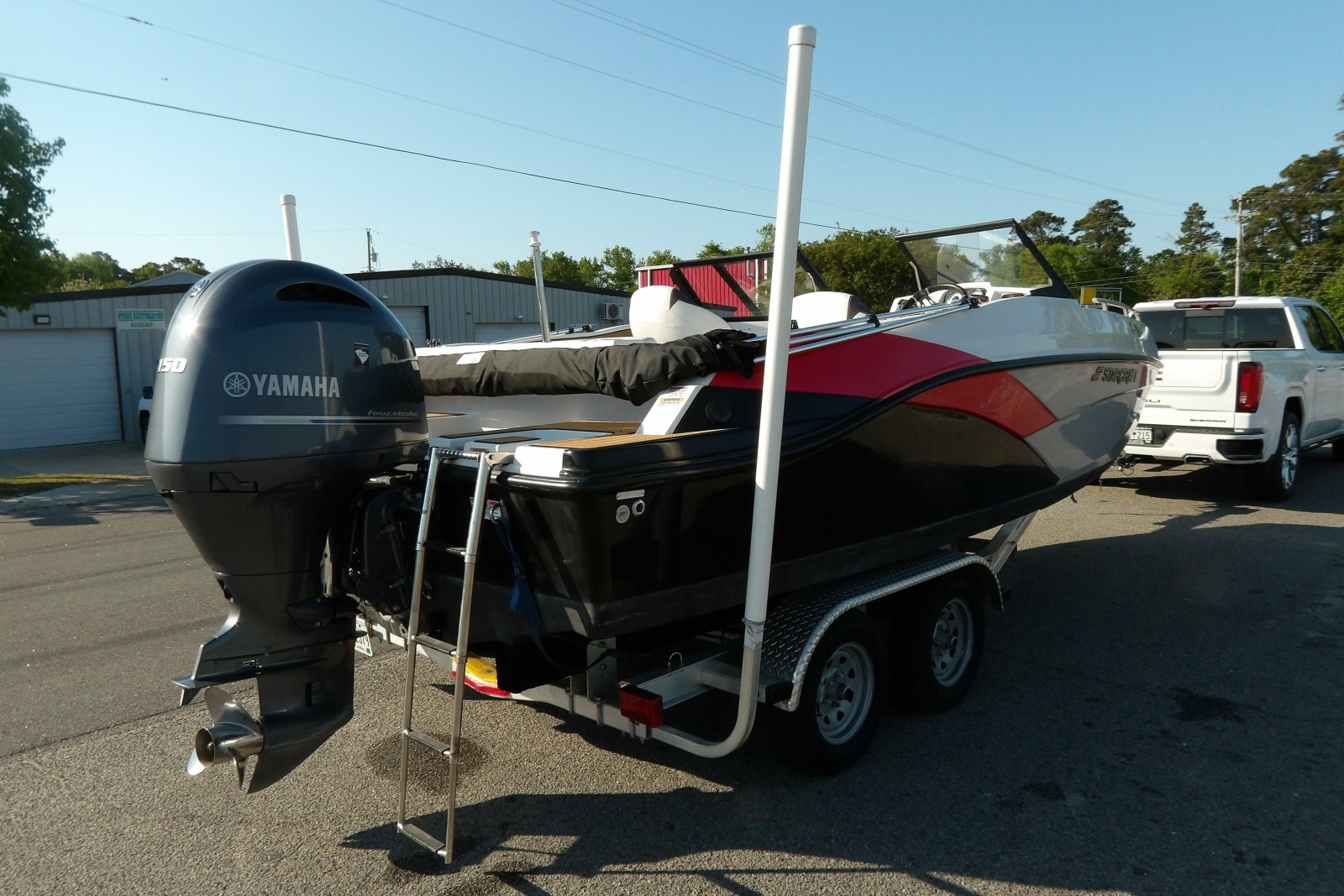 19ft Starcraft Yacht For Sale