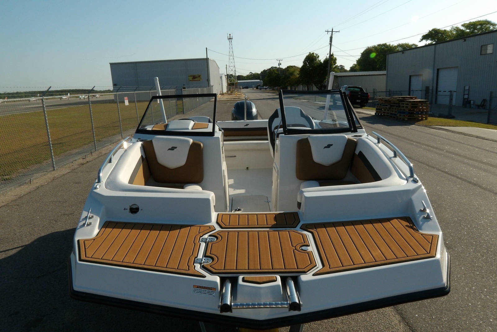 19ft Starcraft Yacht For Sale