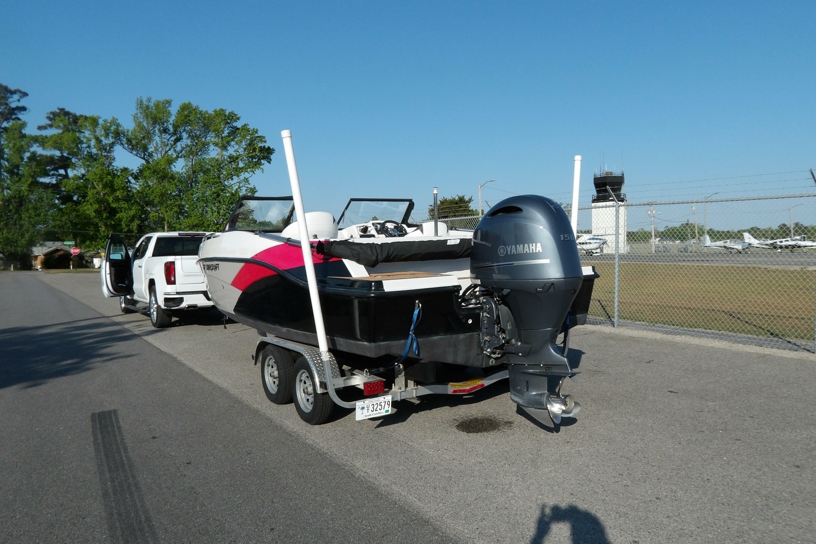 19ft Starcraft Yacht For Sale