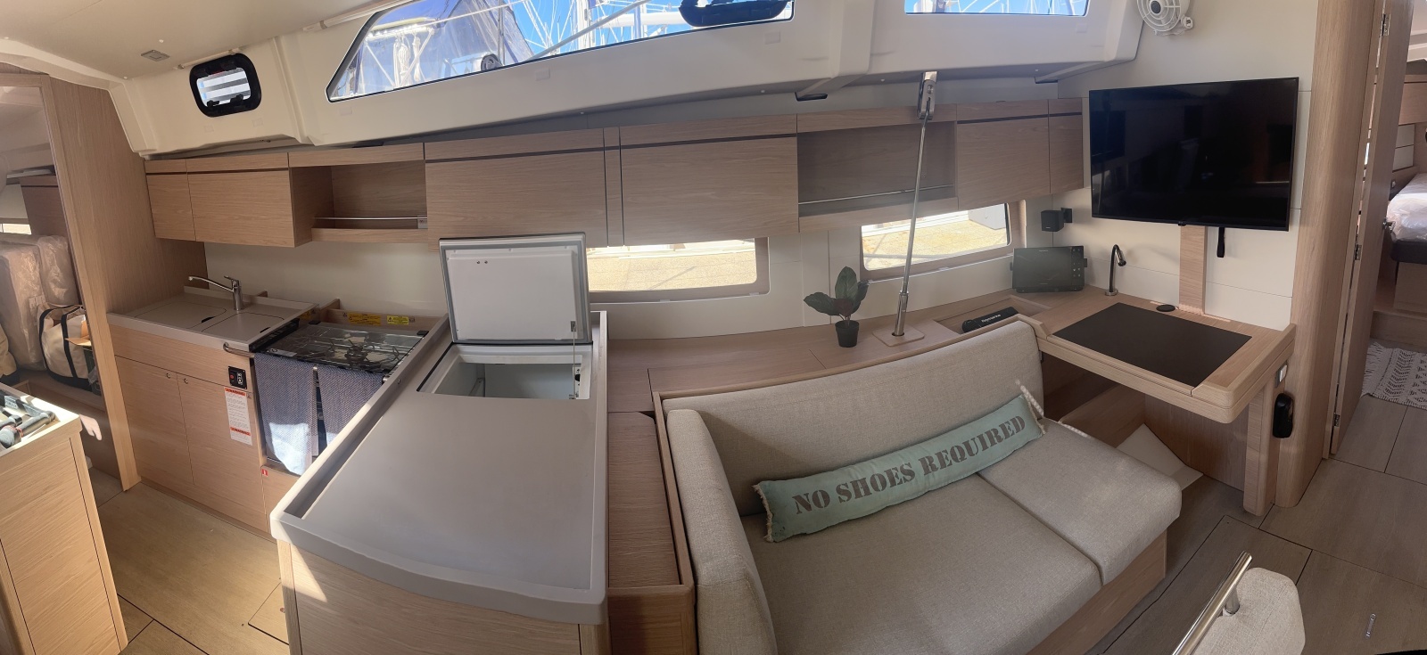 Pretender 46ft Beneteau Yacht For Sale