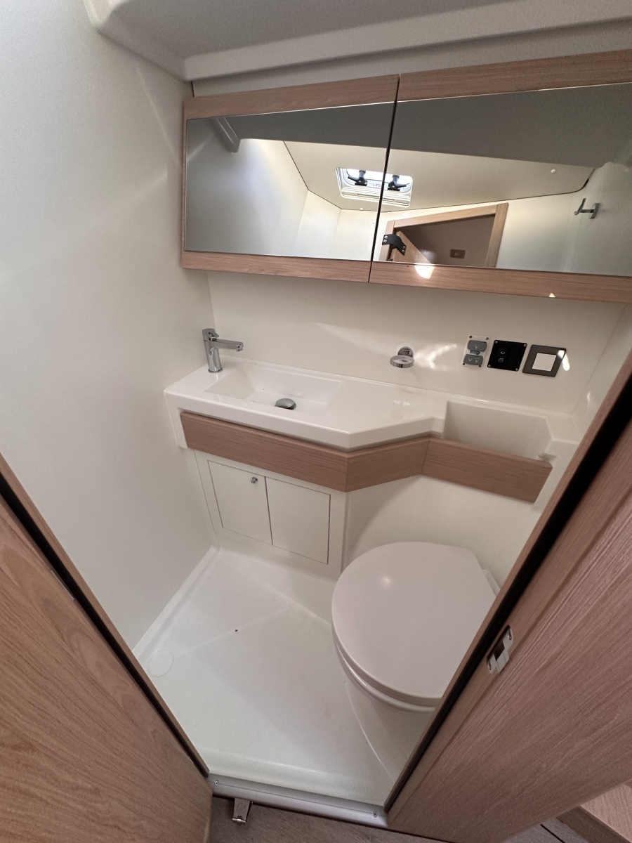 Pretender 46ft Beneteau Yacht For Sale
