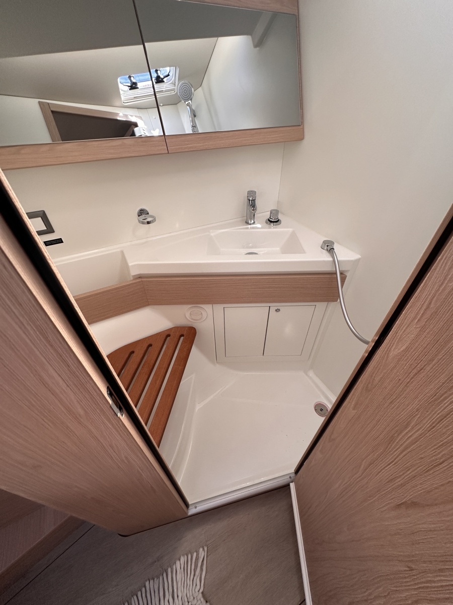 Pretender 46ft Beneteau Yacht For Sale