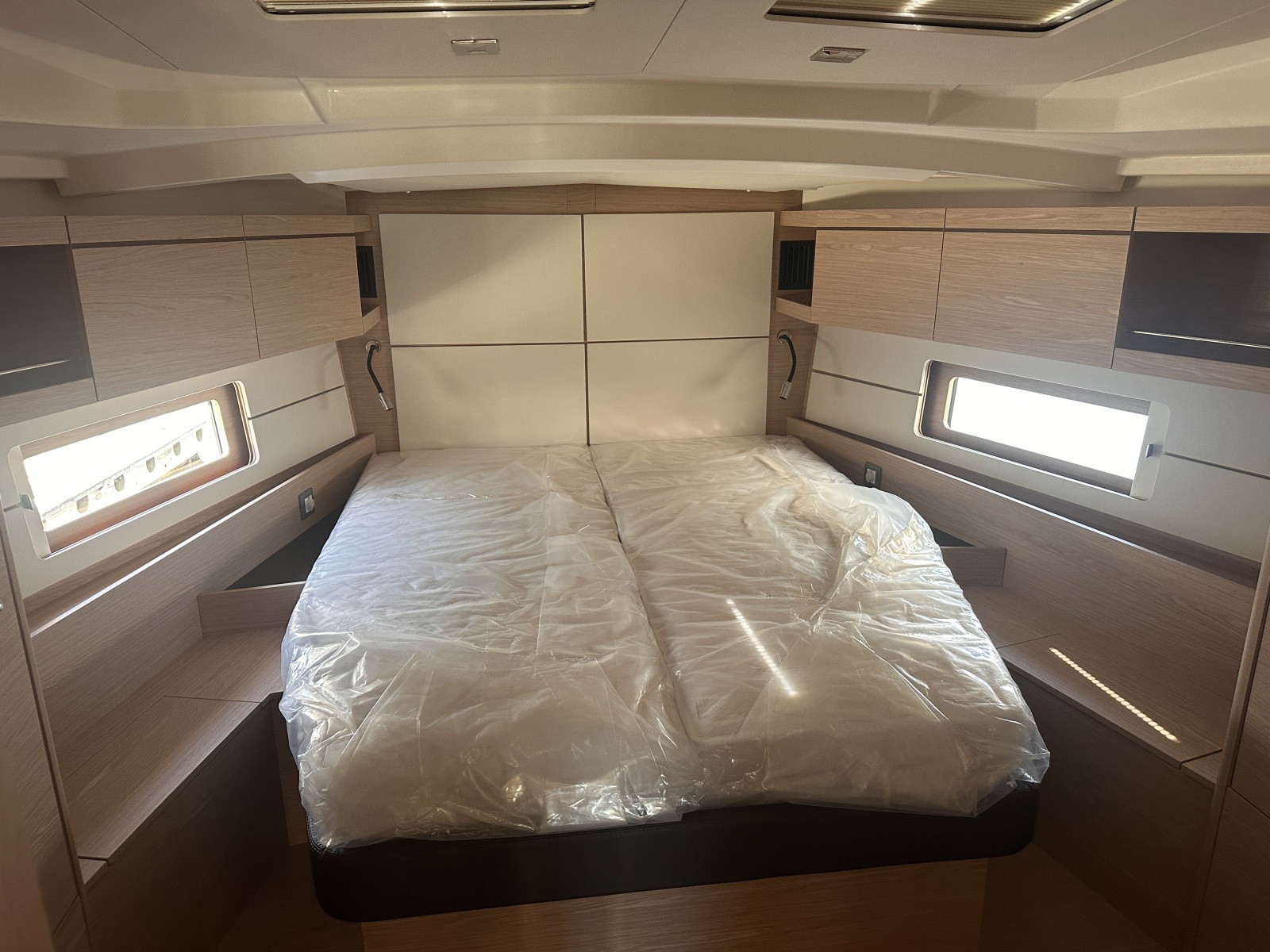 Pretender 46ft Beneteau Yacht For Sale