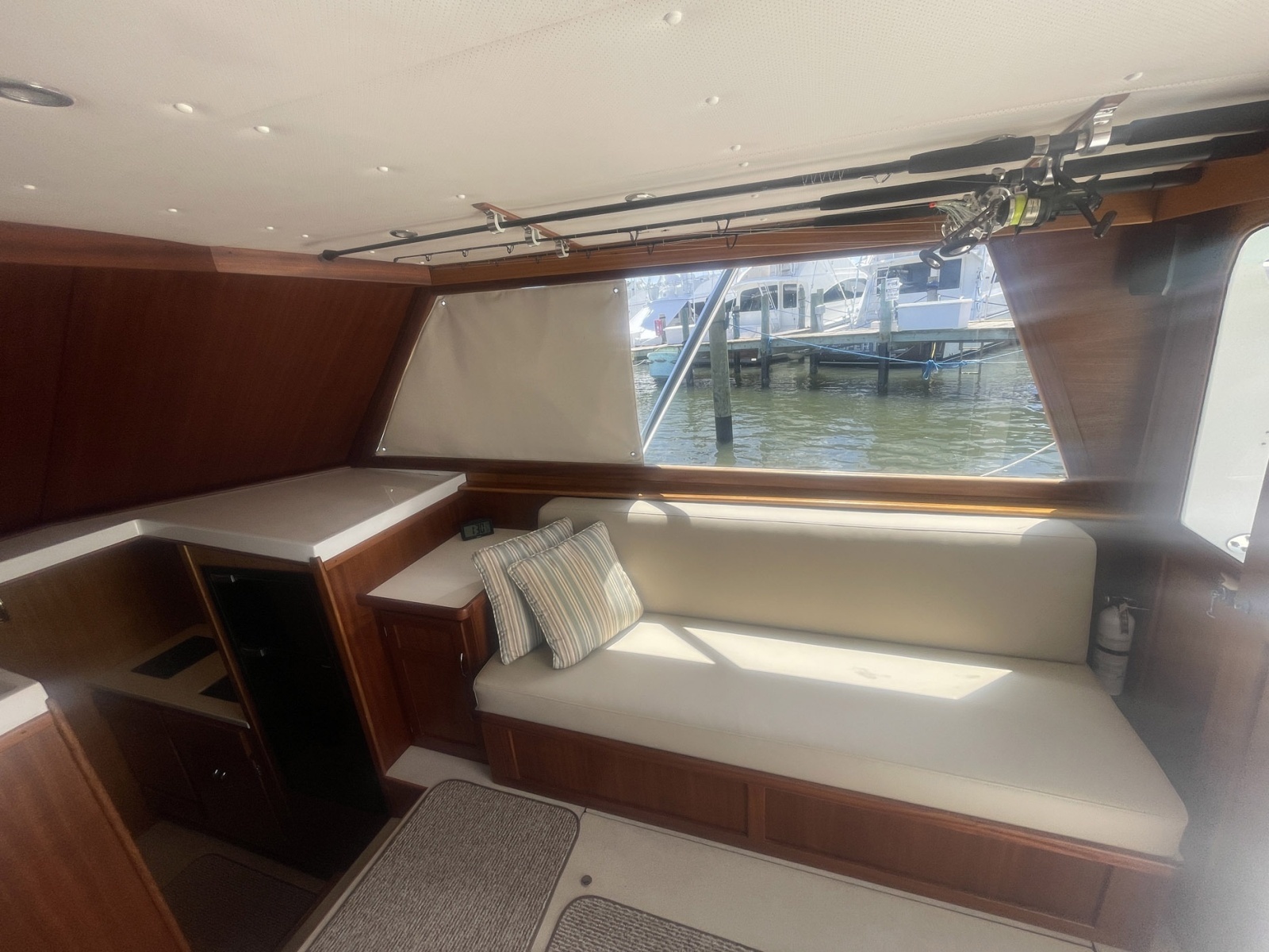 Dolphin II 34ft Hatteras Yacht For Sale