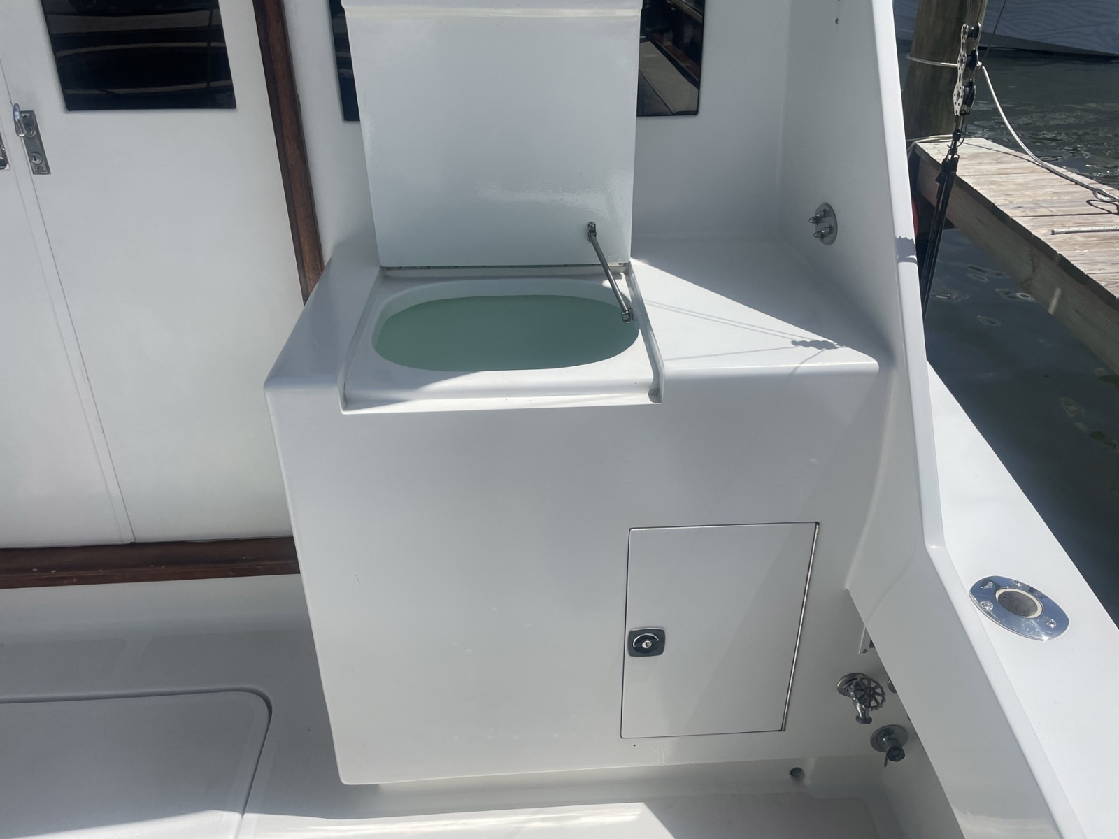 Dolphin II 34ft Hatteras Yacht For Sale