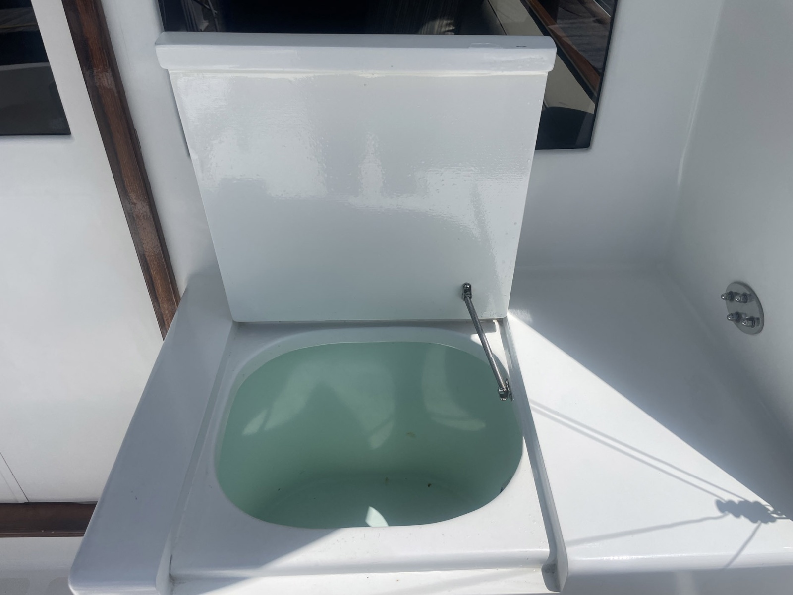 Dolphin II 34ft Hatteras Yacht For Sale