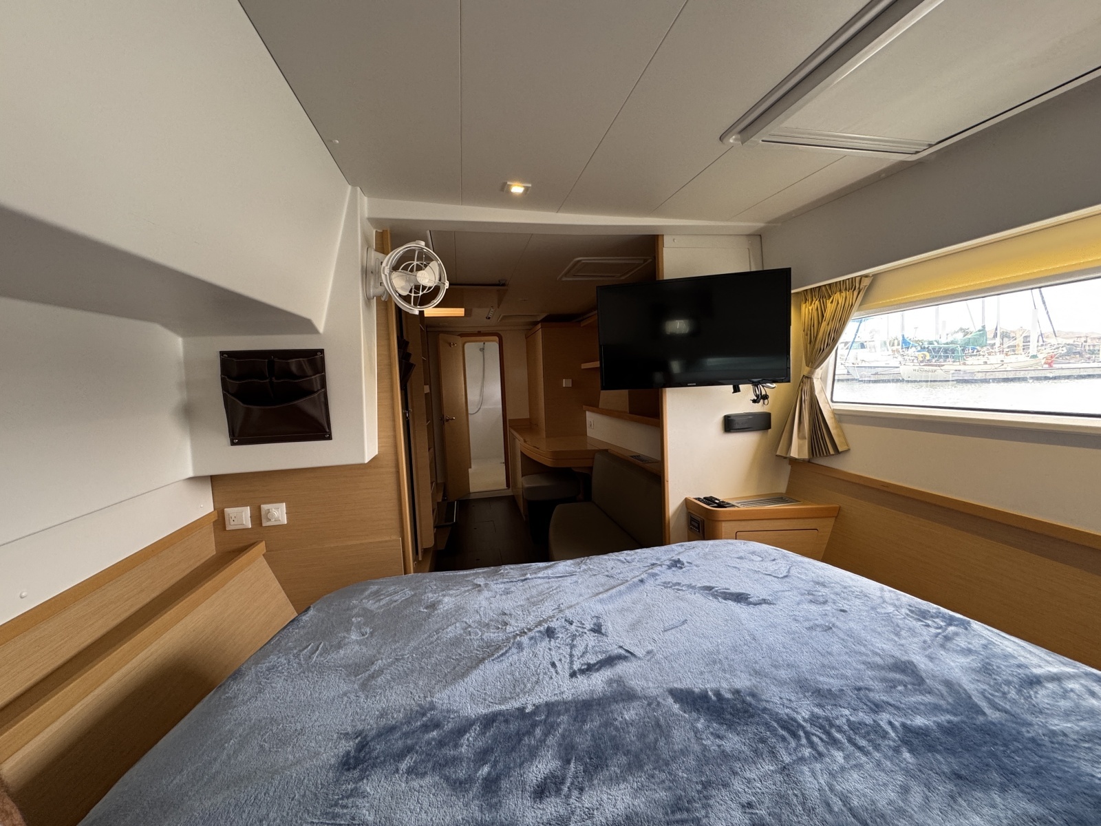 Moonlight Lady 42ft Lagoon Yacht For Sale