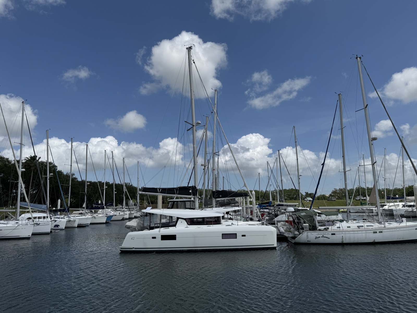 Moonlight Lady 42ft Lagoon Yacht For Sale