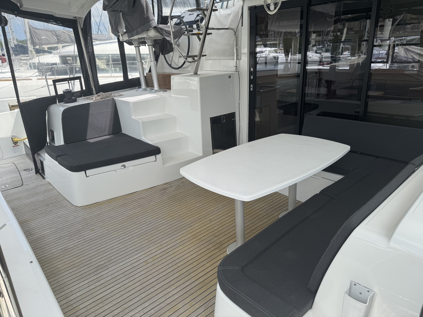Moonlight Lady 42ft Lagoon Yacht For Sale