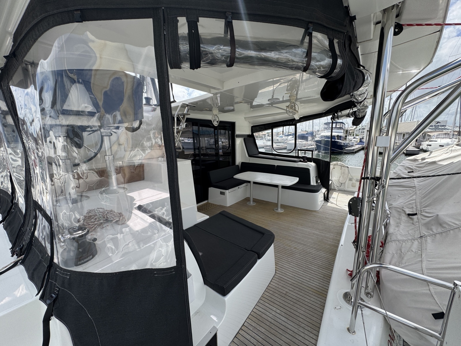 Moonlight Lady 42ft Lagoon Yacht For Sale