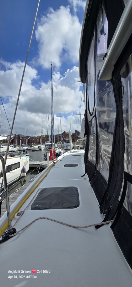 Moonlight Lady 42ft Lagoon Yacht For Sale