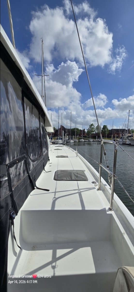 Moonlight Lady 42ft Lagoon Yacht For Sale