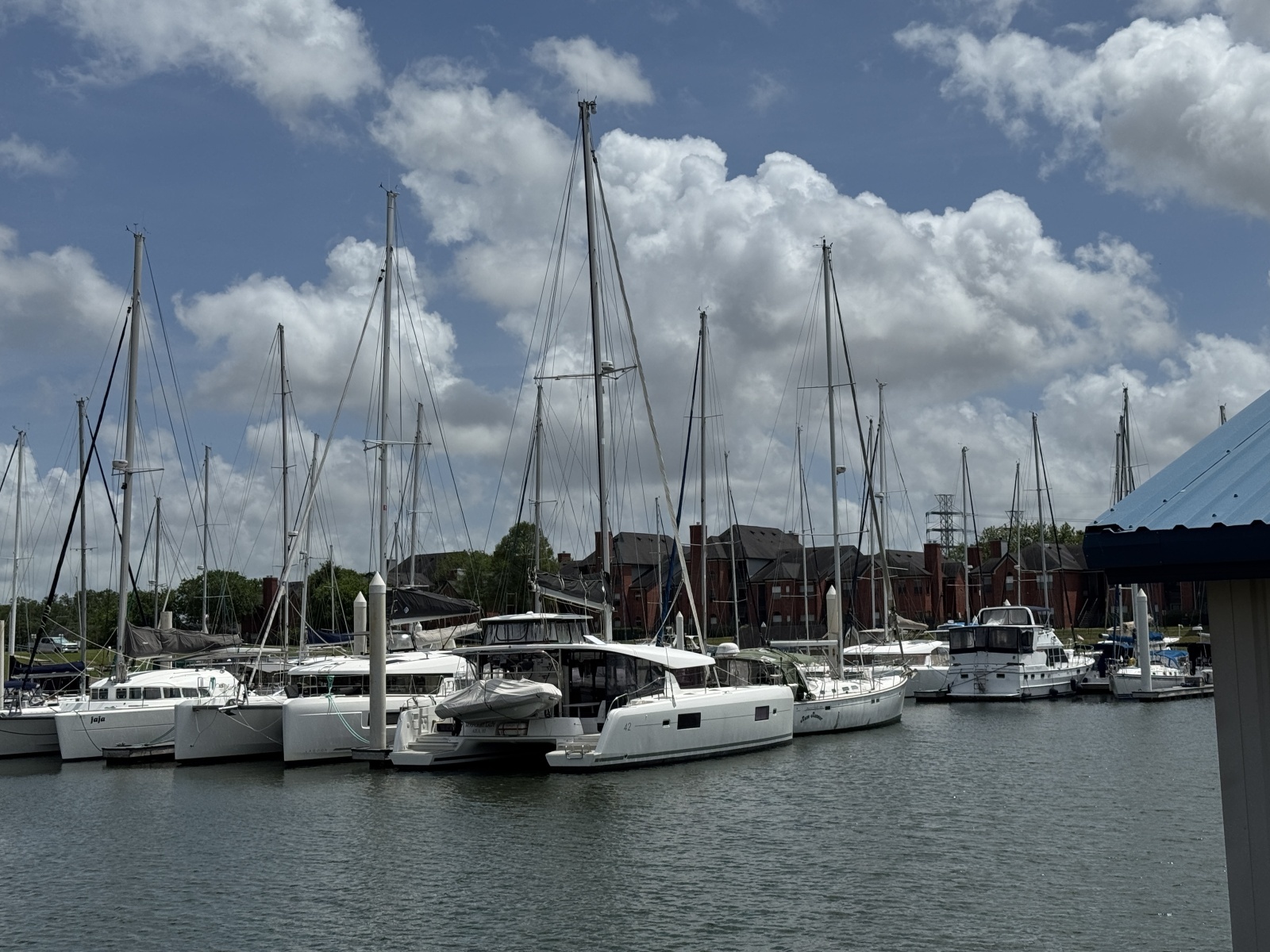 Moonlight Lady 42ft Lagoon Yacht For Sale