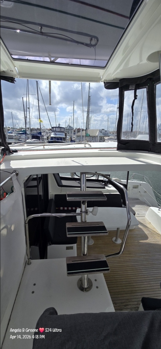 Moonlight Lady 42ft Lagoon Yacht For Sale