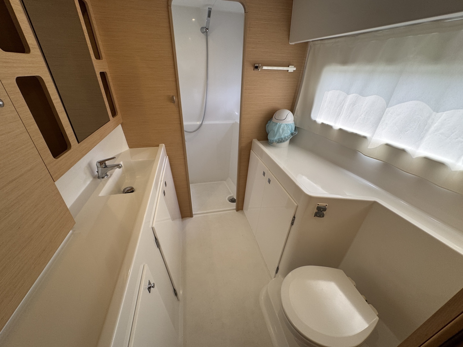 Moonlight Lady 42ft Lagoon Yacht For Sale