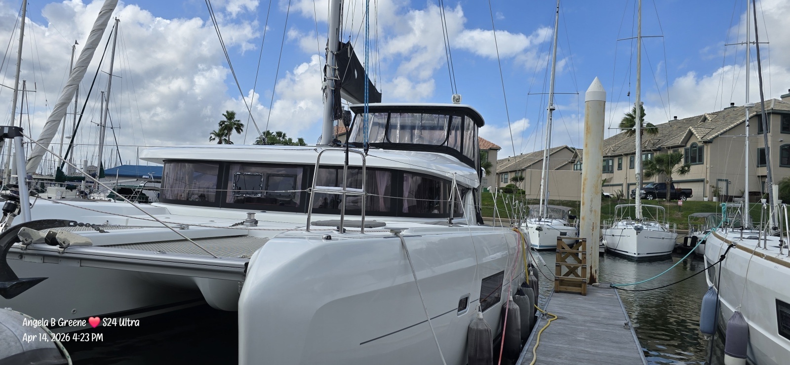 Moonlight Lady 42ft Lagoon Yacht For Sale