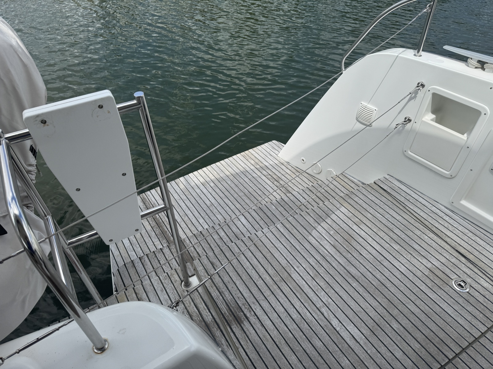 Moonlight Lady 42ft Lagoon Yacht For Sale