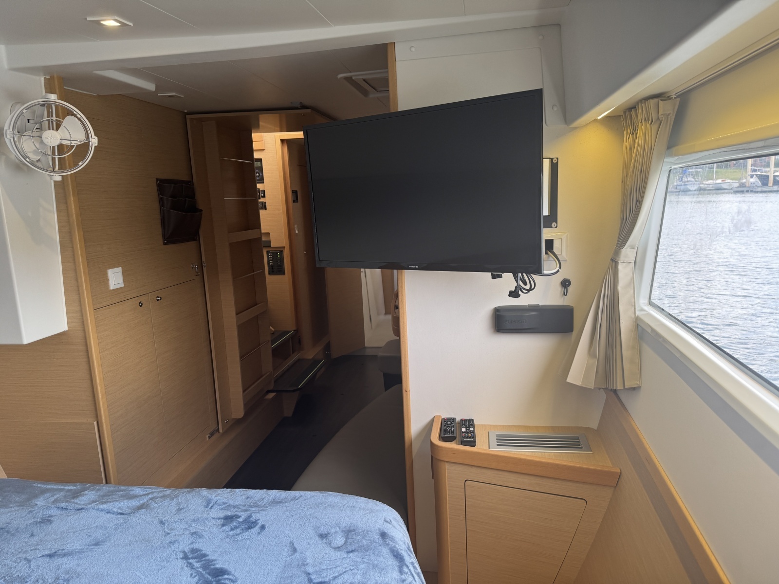 Moonlight Lady 42ft Lagoon Yacht For Sale