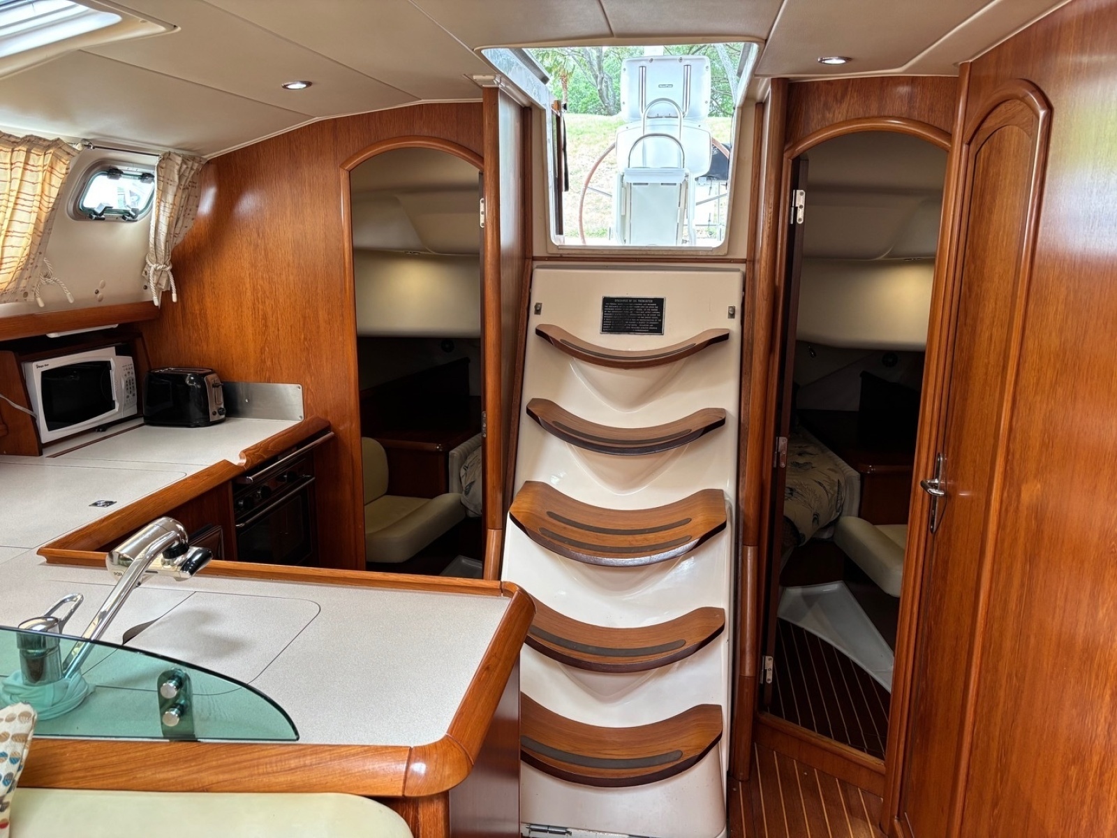 Sola Stella 43ft Jeanneau Yacht For Sale
