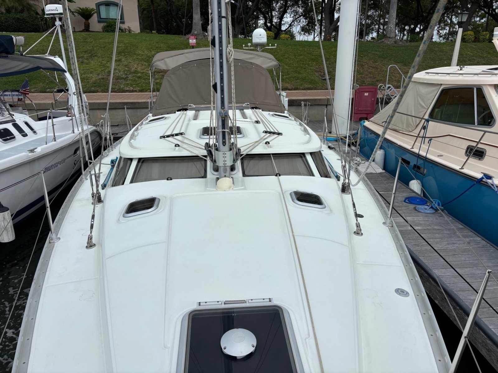 Sola Stella 43ft Jeanneau Yacht For Sale