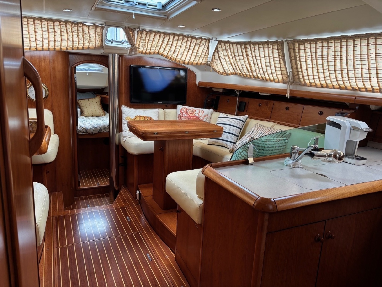 Sola Stella 43ft Jeanneau Yacht For Sale