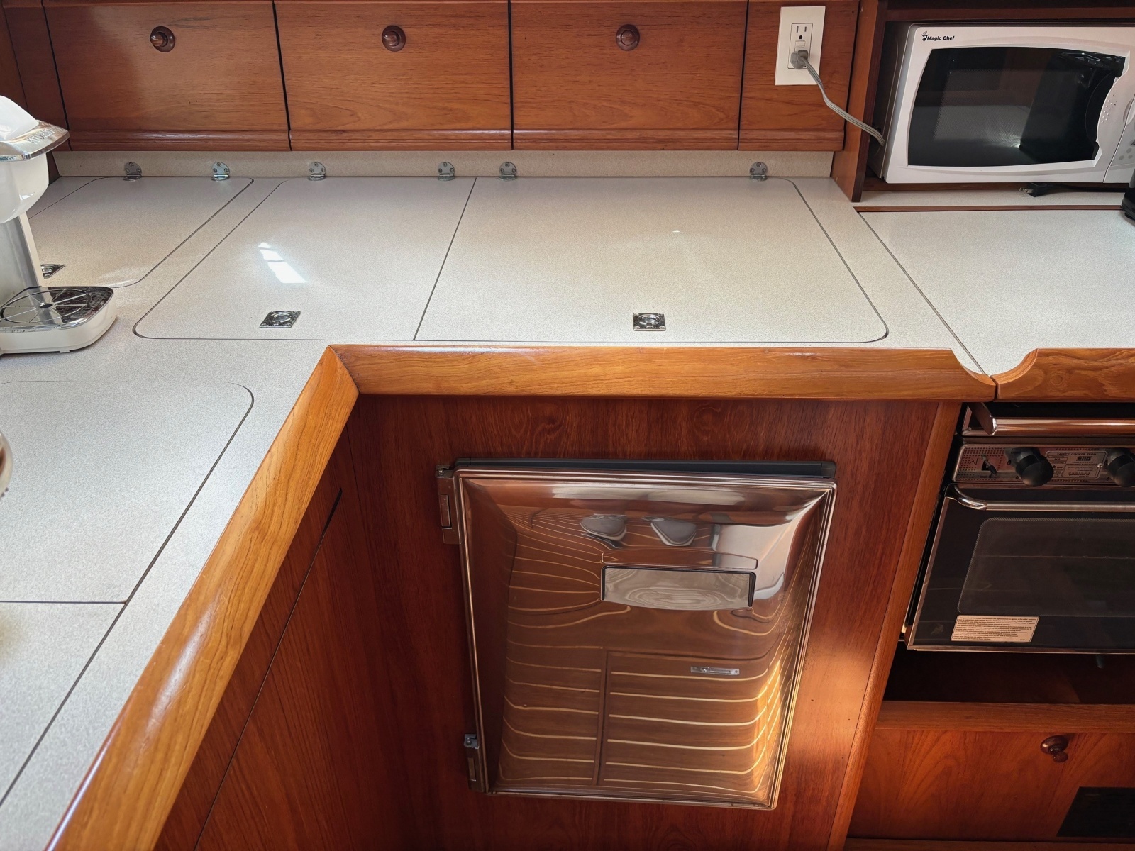 Sola Stella 43ft Jeanneau Yacht For Sale