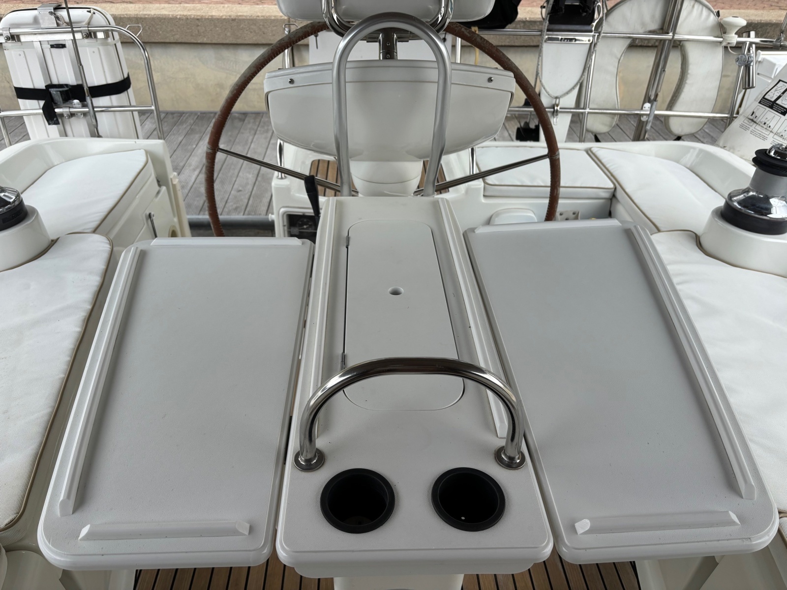 Sola Stella 43ft Jeanneau Yacht For Sale