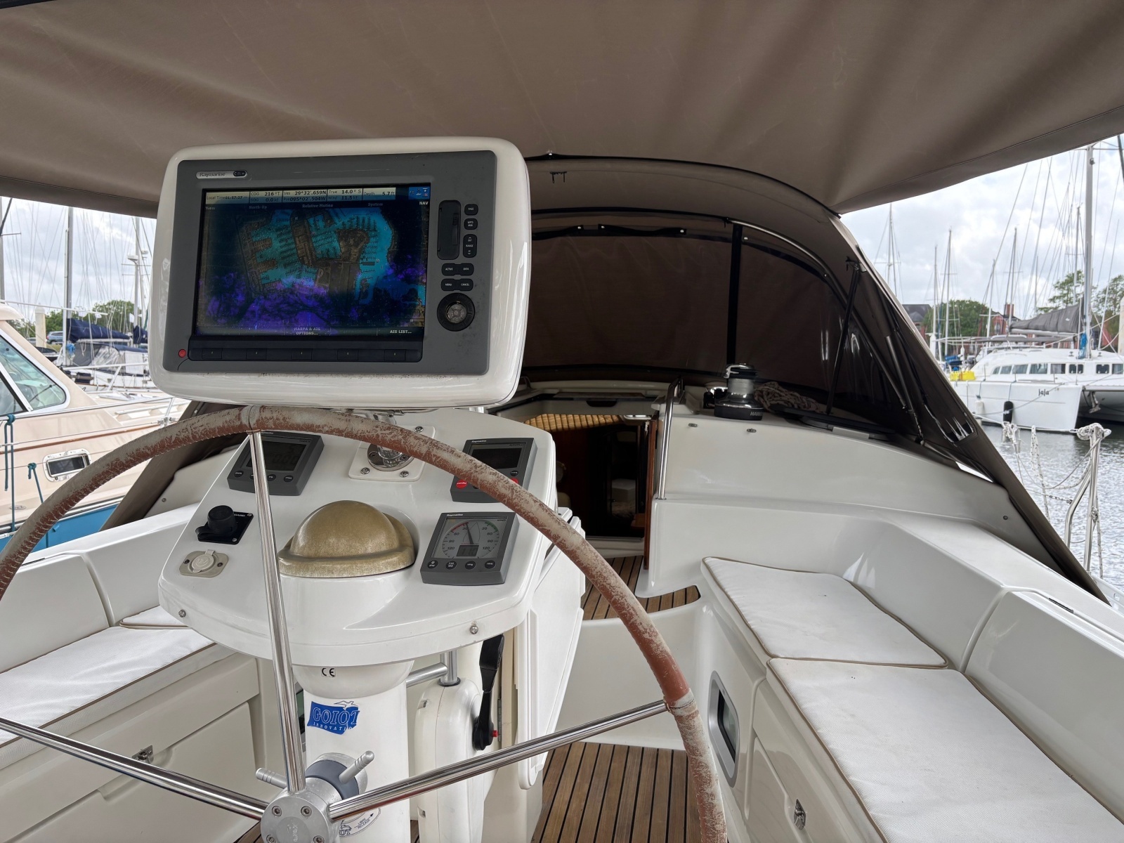 Sola Stella 43ft Jeanneau Yacht For Sale