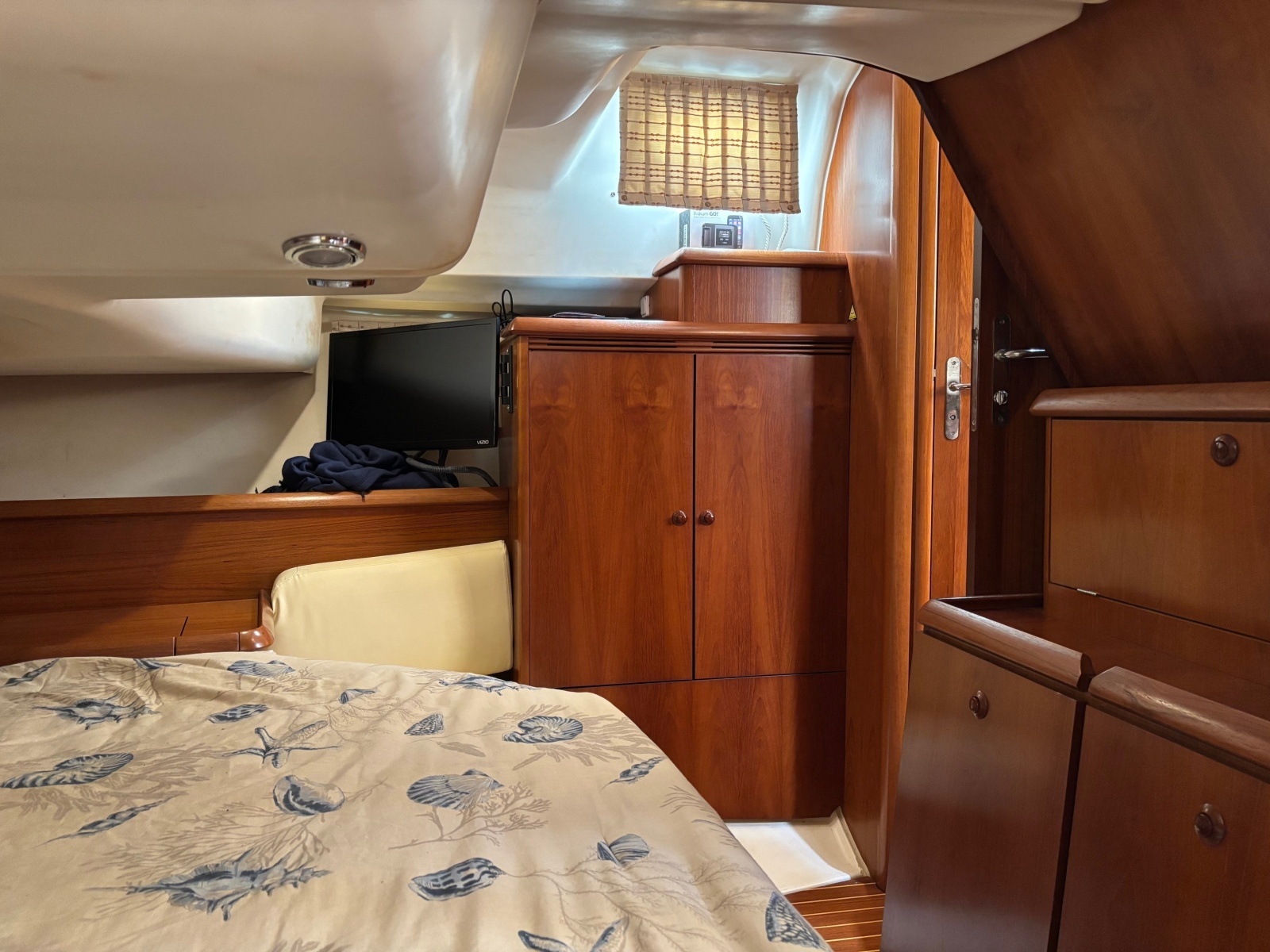 Sola Stella 43ft Jeanneau Yacht For Sale