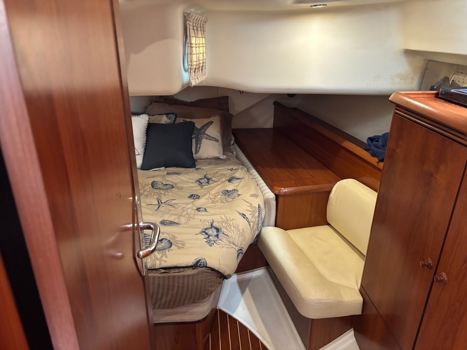 Sola Stella 43ft Jeanneau Yacht For Sale