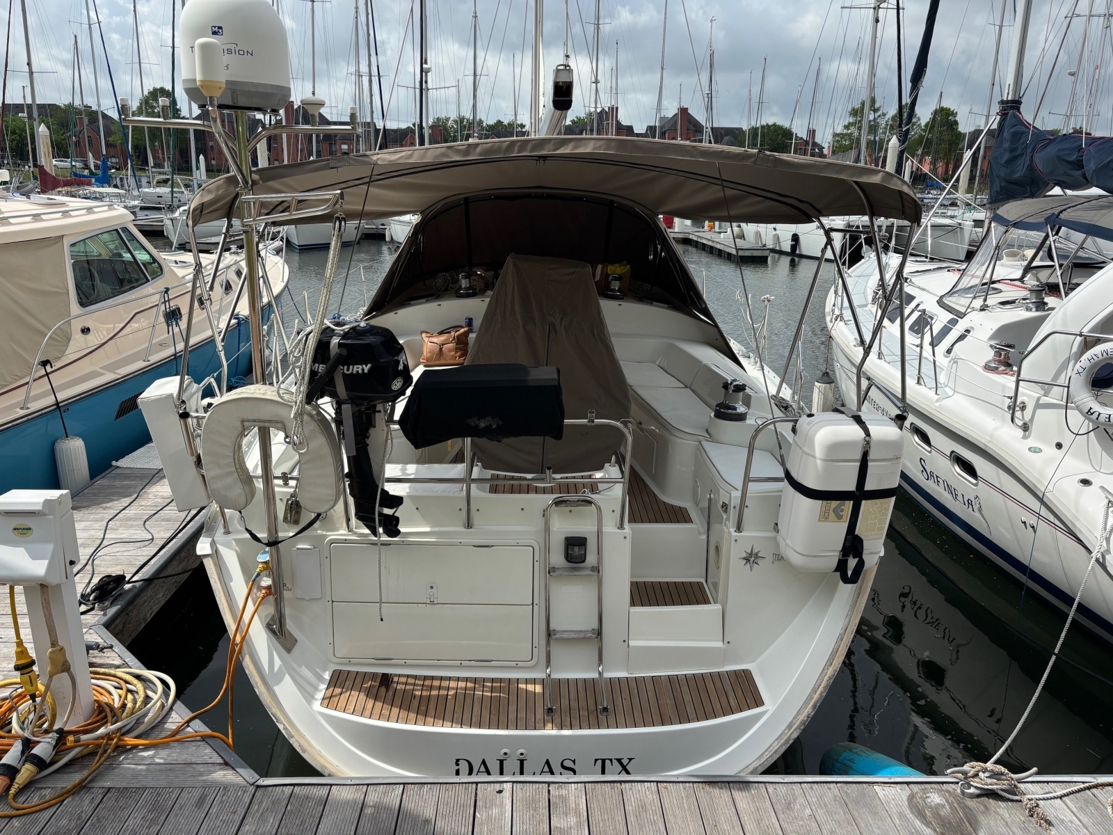 Sola Stella 43ft Jeanneau Yacht For Sale