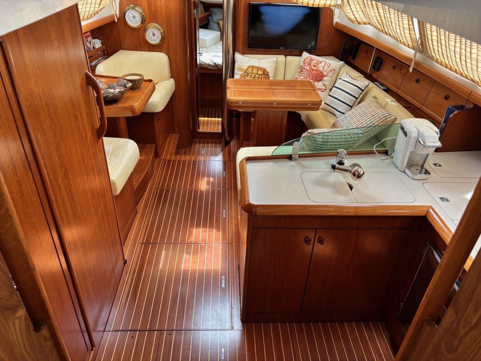 Sola Stella 43ft Jeanneau Yacht For Sale