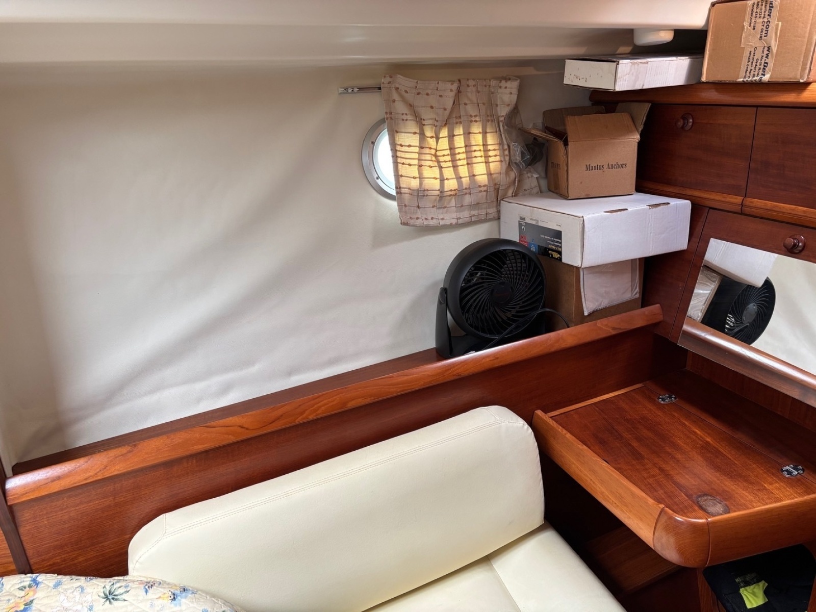 Sola Stella 43ft Jeanneau Yacht For Sale