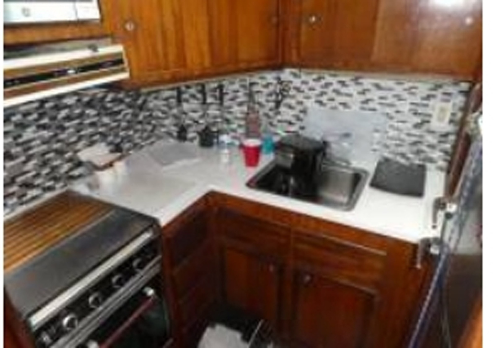 SERENITY 38ft Hatteras Yacht For Sale